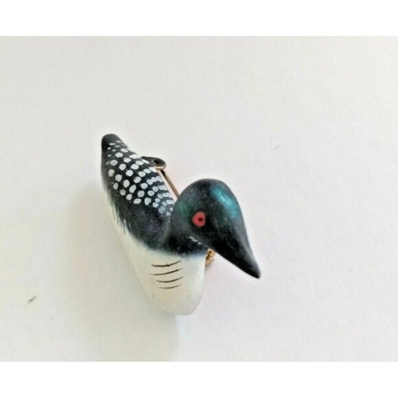 Hand Carved Bird Pin/Brooch (Canada Loon) Artist Russ Clark Ontario 2000 - Picture 4 of 8